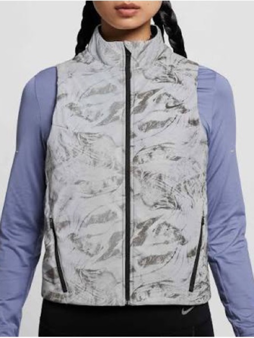 Nike Running Women’s Swift THERMA-FIT ADV Reflective Vest Gray
